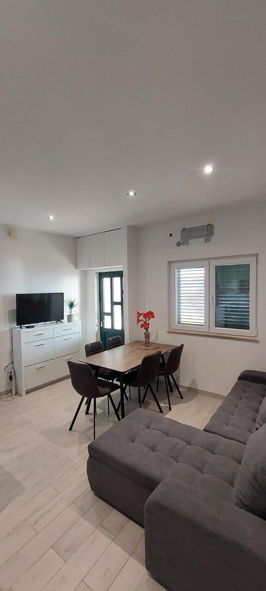 Apartment Toncica Omiš Eksteriør billede